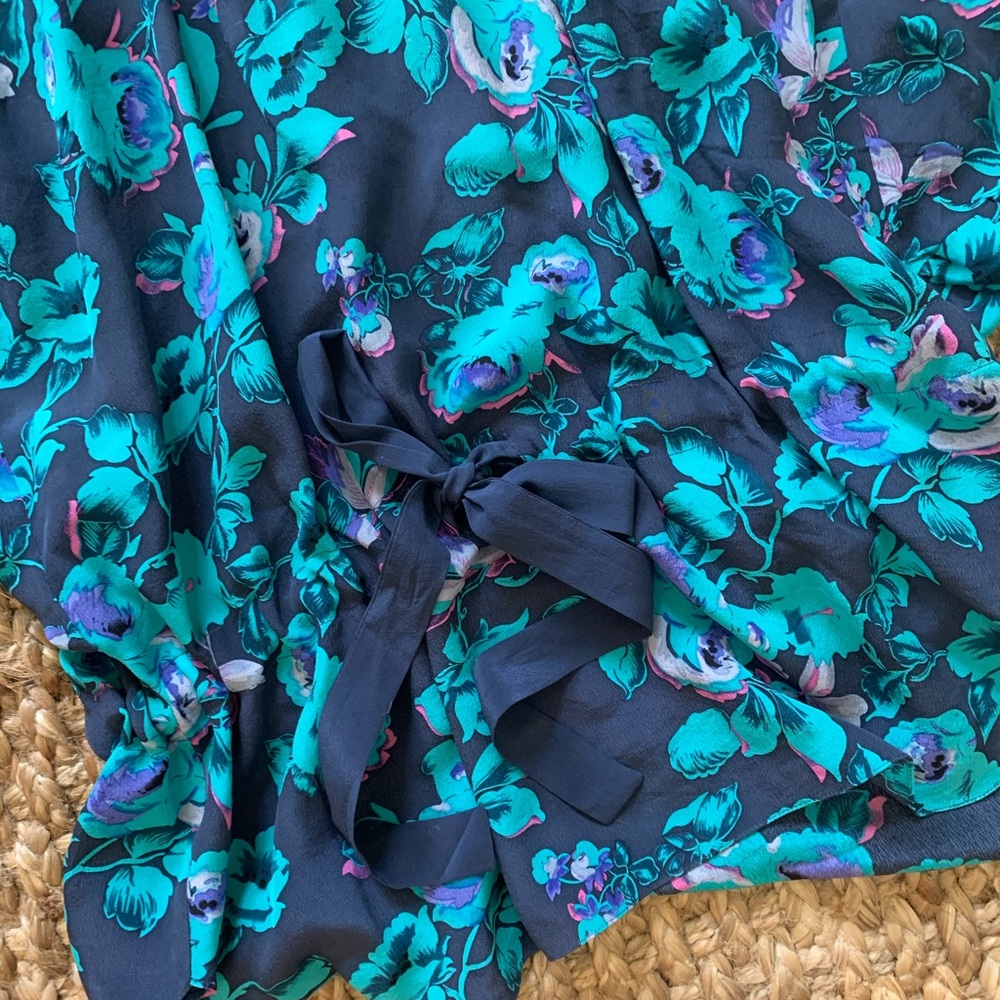Rebecca Taylor Tuckernuck Peplum Floral Blouse 8 - Picture 3 of 4
